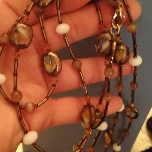 50" beaded necklace bronze white and gold tones - Picture 2 of 2